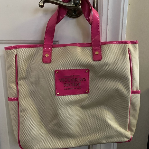 Victoria's Secret Handbags - Victoria Secret Tote! NWOT